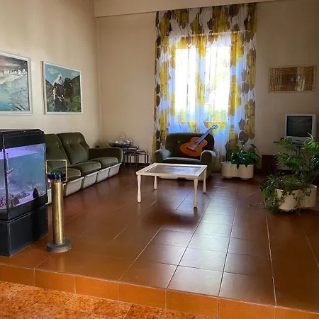 Con Giardino A Cinque Passi Dal Mare * Розето-дельи-Абруцци